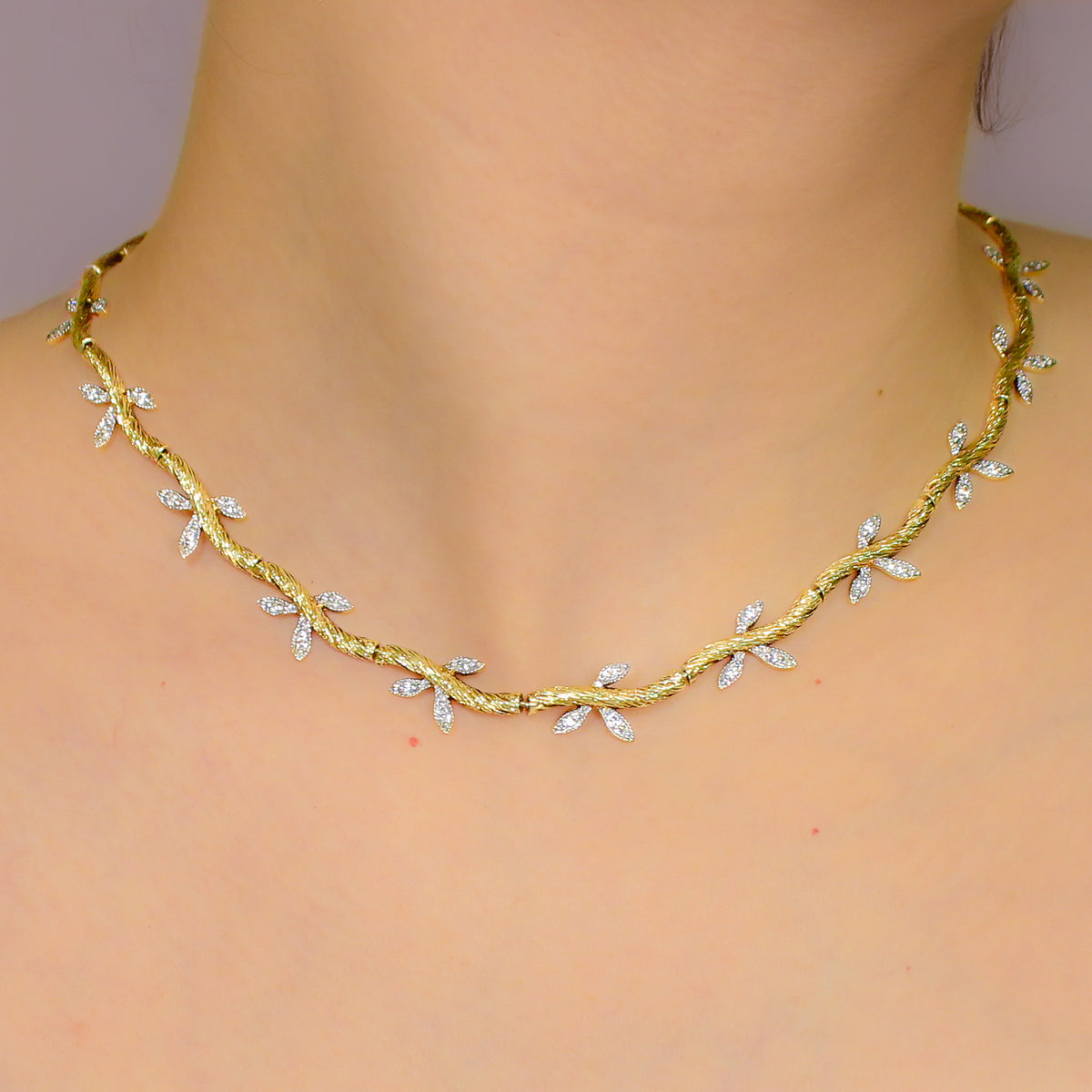 Ivy Link Choker Necklace with Diamonds